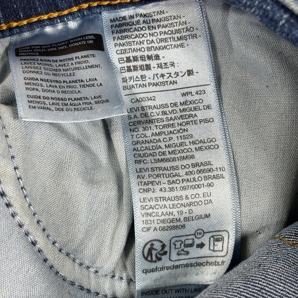Levis Womens Boyfriend‎ Jeans Mid Rise Size 33 L27